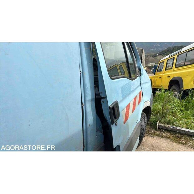 2009 Iveco 35C15-46494836