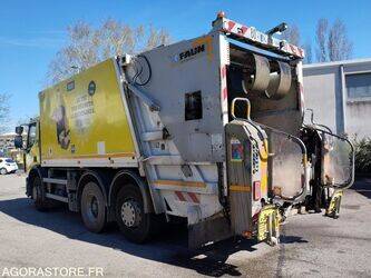 2014-renault-d-wide-1441133-46494861