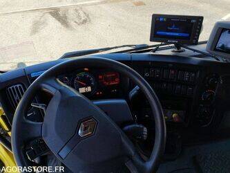 2014-renault-d-wide-1441133-46494885