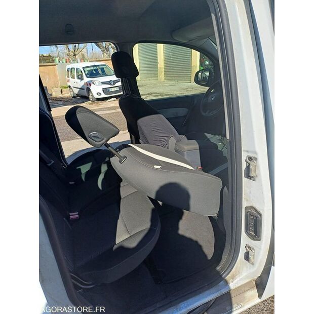 2015 Renault Kangoo-46495017