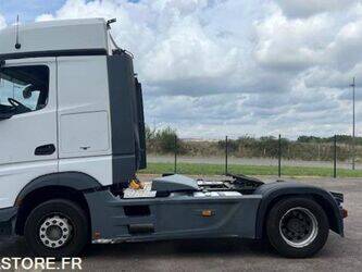 2015-mercedes-benz-actros-1843-1441149-46495035