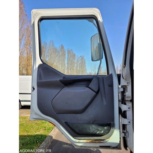 2001 Renault PREMIUM-46495063