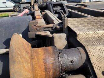 2001-renault-premium-1441150-46495077