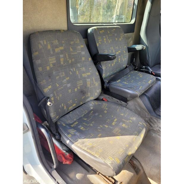 2001 Renault PREMIUM-46495088