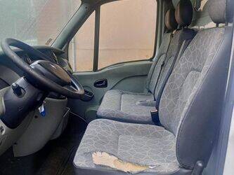 2010-renault-master-1441163-46495188