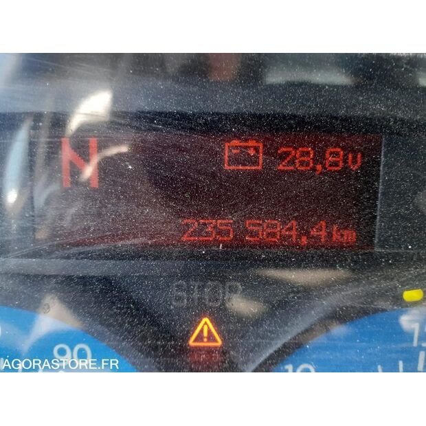 2004 رينو Midlum-46495254