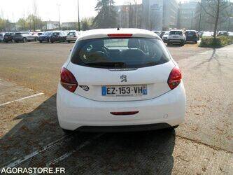 2018-peugeot-208-1441173-46495298
