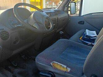 2000-renault-mascott-1440565-46495417