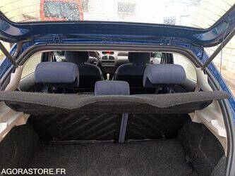 2002-peugeot-206-46495493