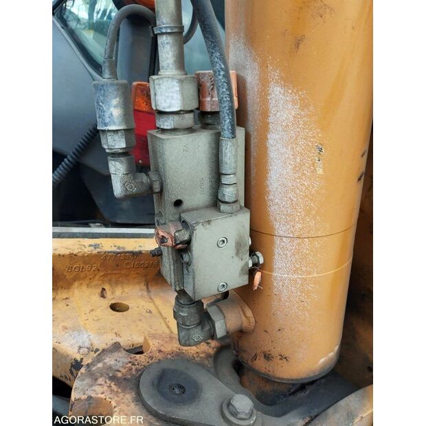 2012 CASE 580T-46495601