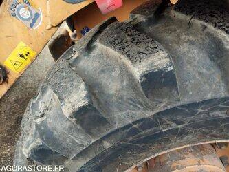 2012-case-580t-1440701-46495603