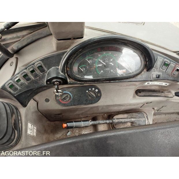 2012 CASE 580T-46495610