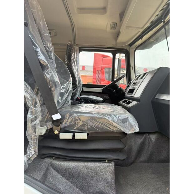 2025 شاكمان F3000-46496517