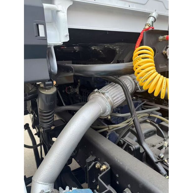 2025 شاكمان F3000-46496523