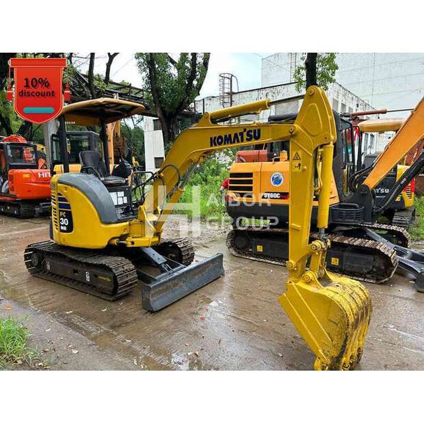 2020 Komatsu PC30MR-46496559