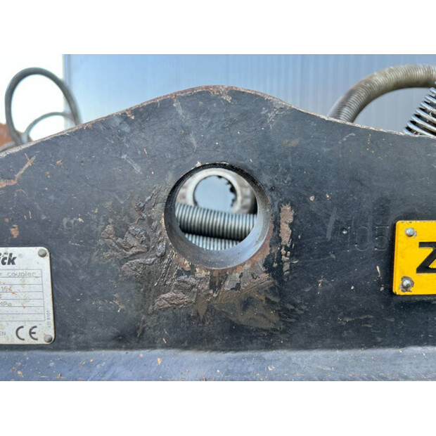 2018 OilQuick OQ65-46497580