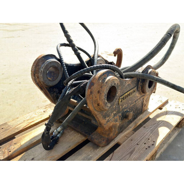 2017 OilQuick OQ65-46497656