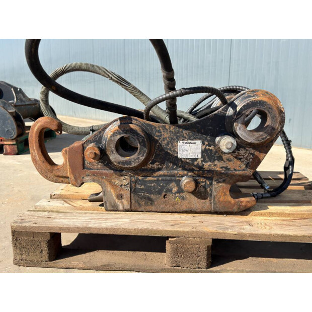 2017 OilQuick OQ65-46497659