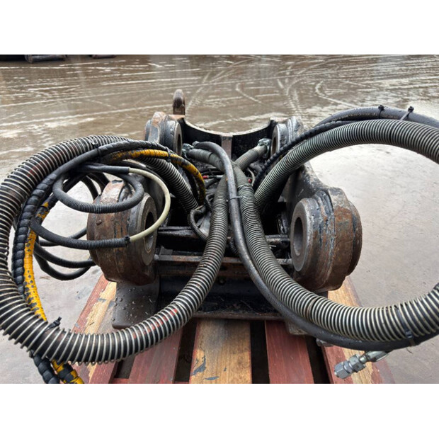 2010 OilQuick OQ80-46497730