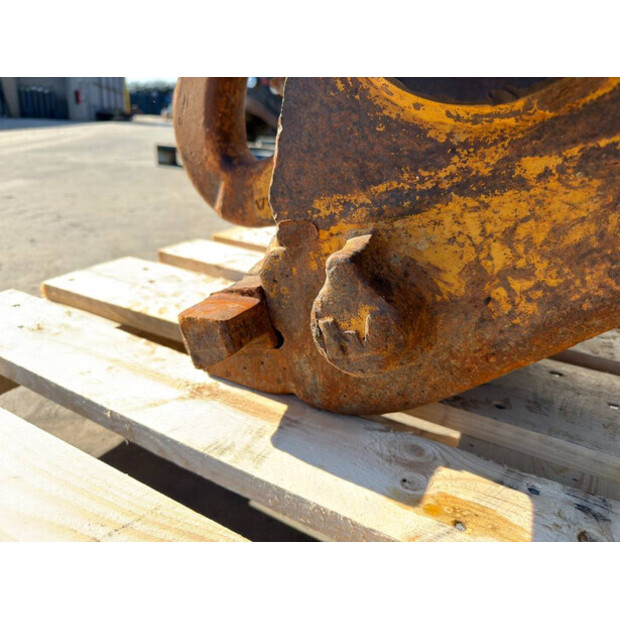 2008 فيراكتيرت CW40S-46497855