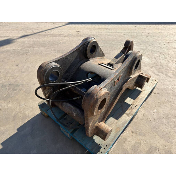 2010 فيراكتيرت CW55S-46497918