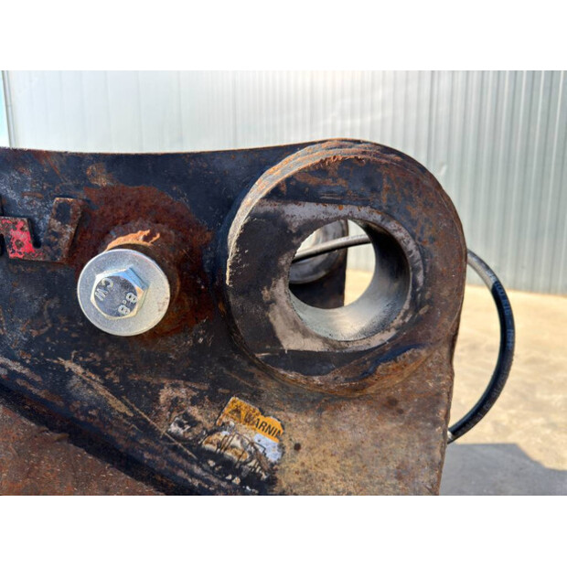 2010 فيراكتيرت CW55S-46497926