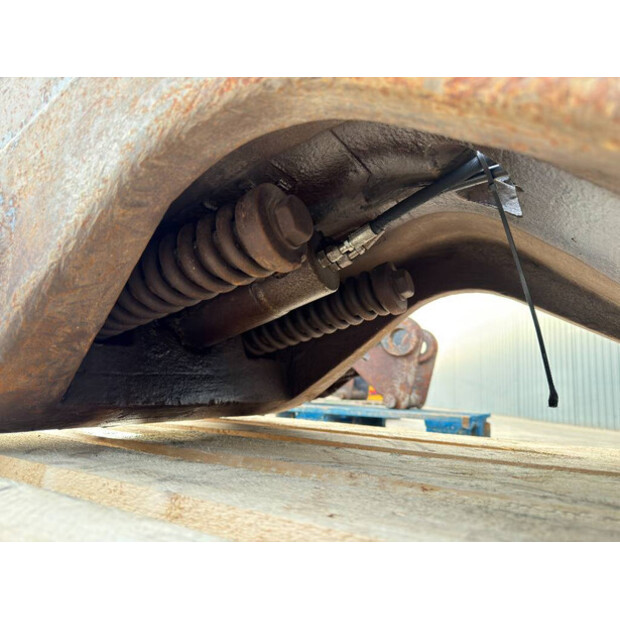 2020 فيراكتيرت CW55S-46497941