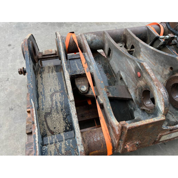 2012 فيراكتيرت SW2007/08-46497982