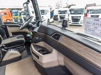 2021-man-tgx-18-470-1441349-46498589