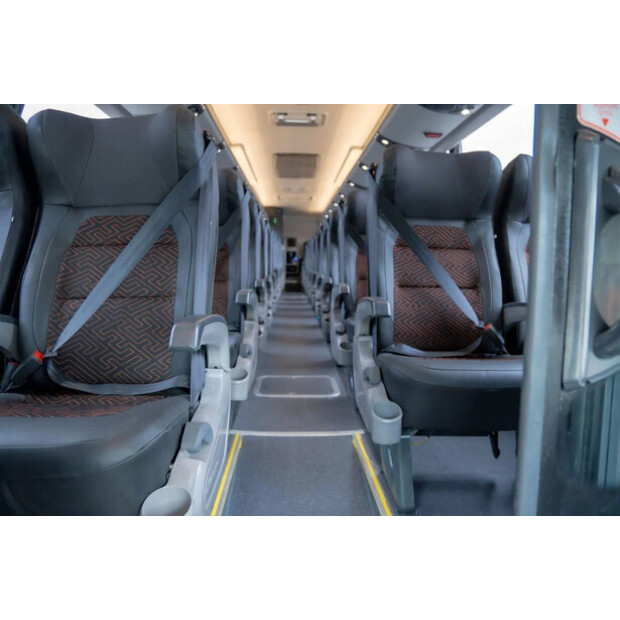 2026 مرسيدس بنز O500-46498615