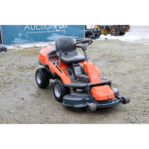 2018 Husqvarna R215TH-46498944