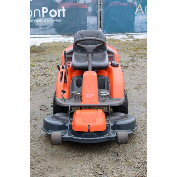 2018 Husqvarna R215TH-46498945