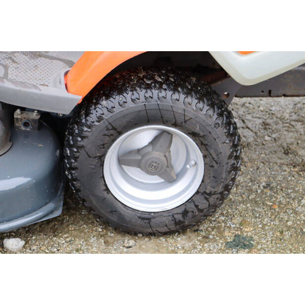 2018 Husqvarna R215TH-46498949