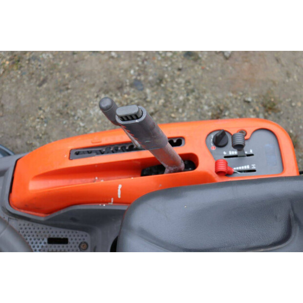 2018 Husqvarna R215TH-46498960