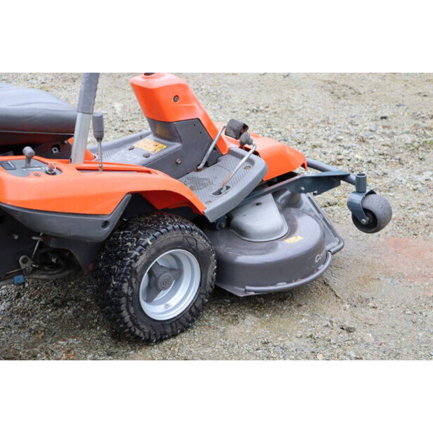 2018 Husqvarna R320 AWD-46499006