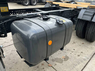 2026-mercedes-benz-arocs-4045-1441373-46499308