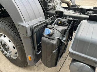 2026-mercedes-benz-arocs-4045-1441373-46499309