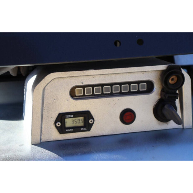 2017 نيوسون DPU6555-46499826