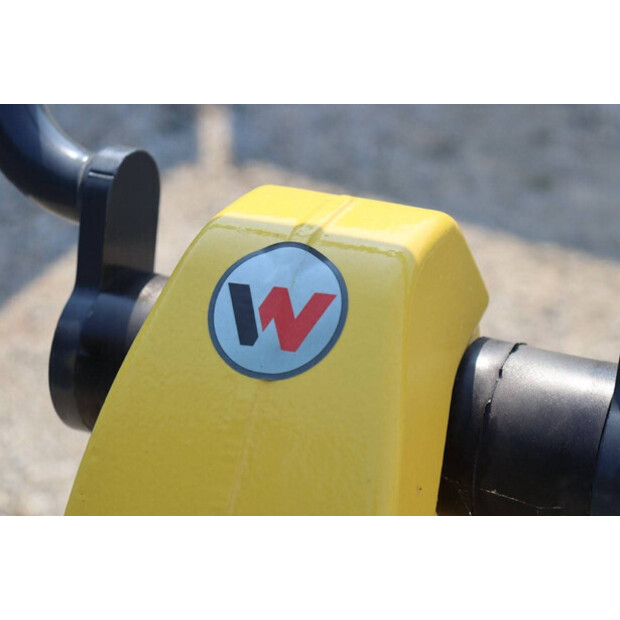 2016 نيوسون DPU5545HEH-46500194