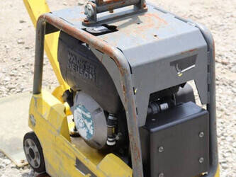 2015-neuson-dpu3050-1441412-46500440