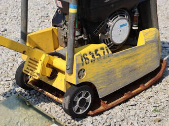 2010-neuson-dpu-3050he-1441414-46500491