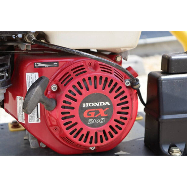 2014 أطلس كوبكو LG200-46500544