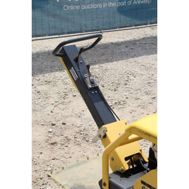 2014 أطلس كوبكو LG200-46500560