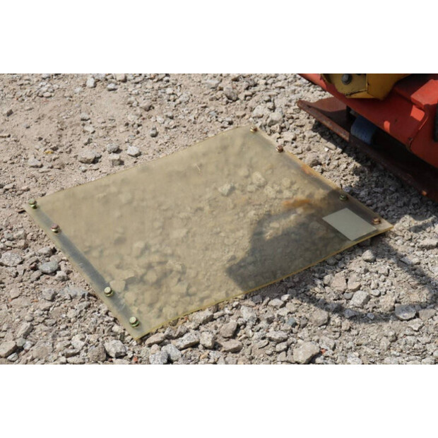 2005 ديناباك LG200-46500616