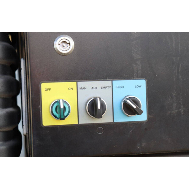 2011 Htc 10iAD-46500653