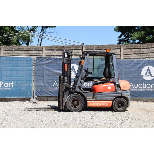 1997 تويوتا 62-6FDF25-46500713