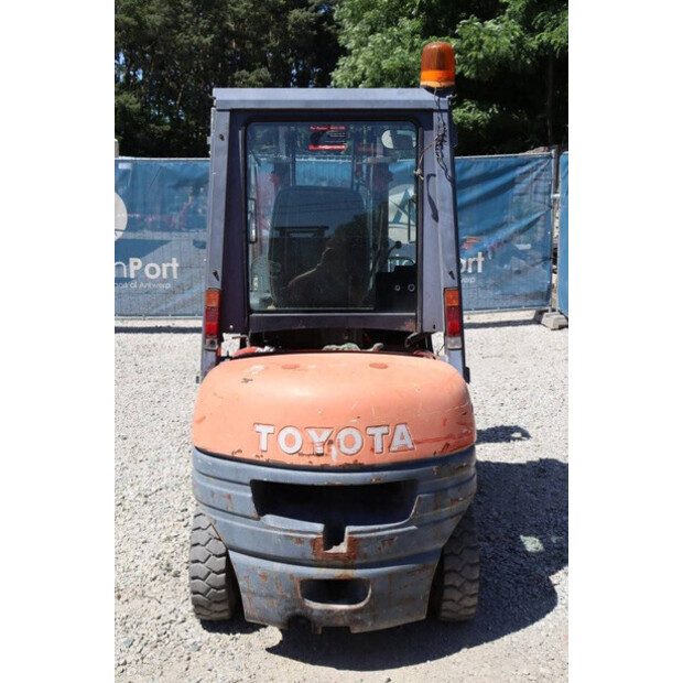 1997 تويوتا 62-6FDF25-46500717