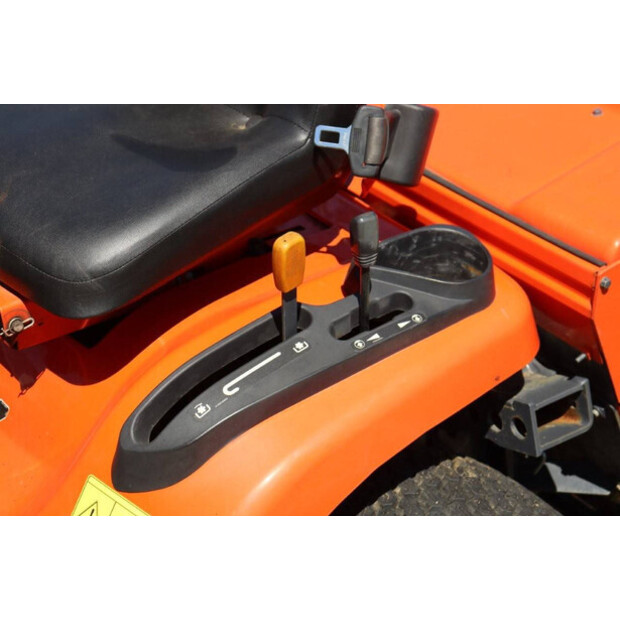 2009 كوبوتا GR2120-46500829