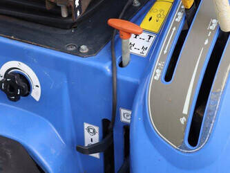 2010-iseki-tm-3265-1441429-46500936