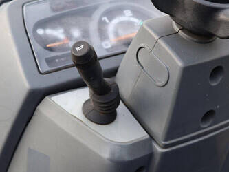 2010-iseki-tm-3265-1441429-46500946